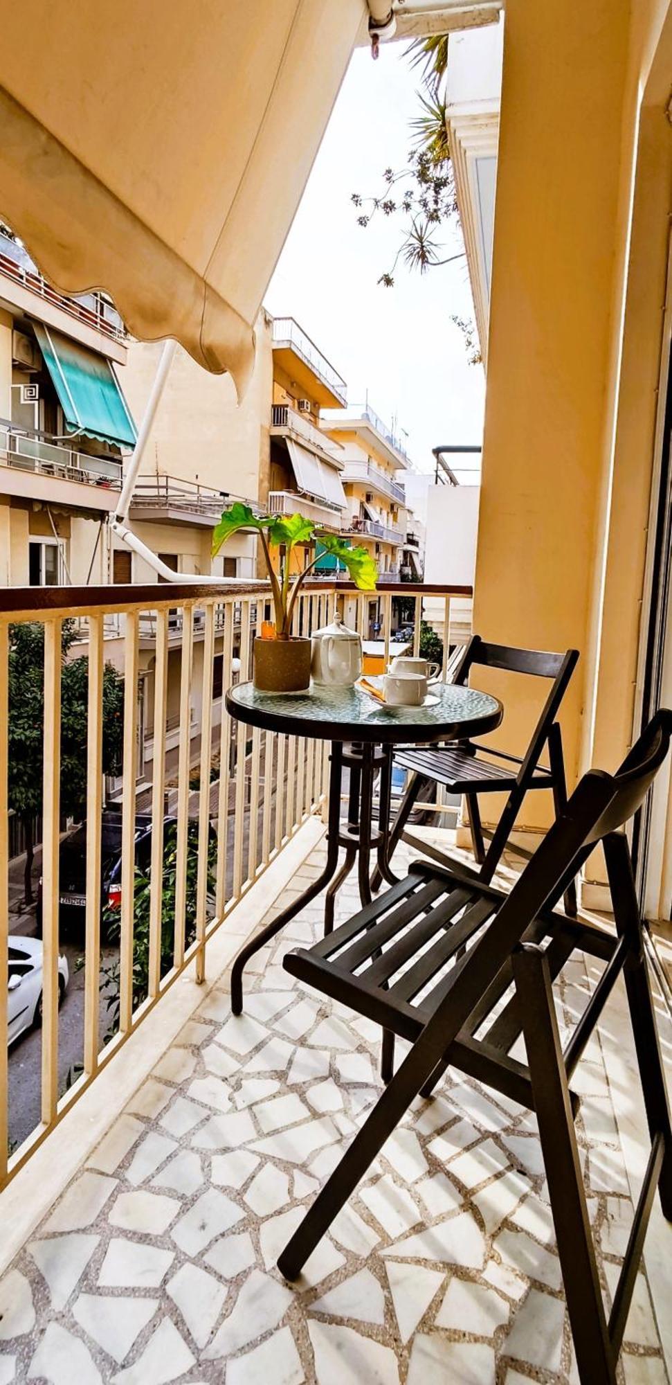 Next To Metro! Bright Apartment With Fully Equipped Kitchen أثينا المظهر الخارجي الصورة