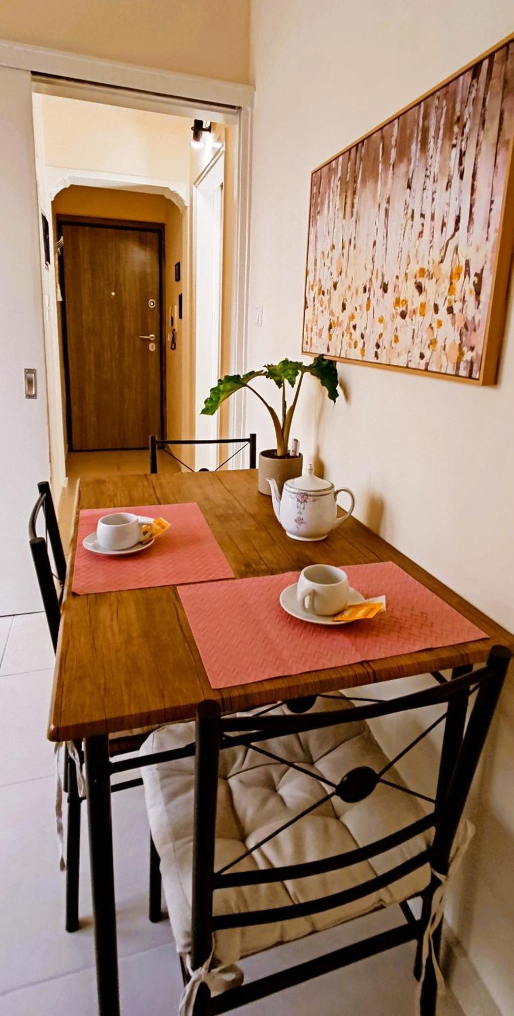 Next To Metro! Bright Apartment With Fully Equipped Kitchen أثينا المظهر الخارجي الصورة